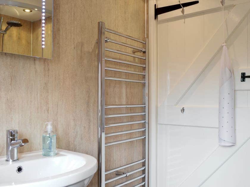 Shower room | Pippins, Penybont