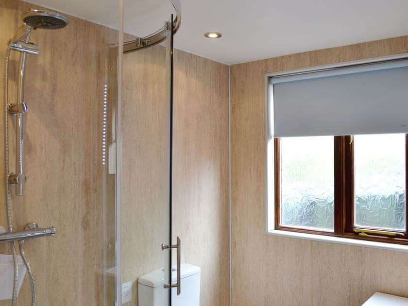 Shower room | Pippins, Penybont