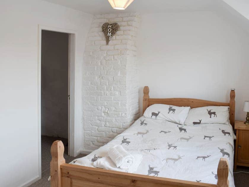 Light and airy second double bedroom | Listers Lodge, Brotton, near Saltburn-by-the-Sea