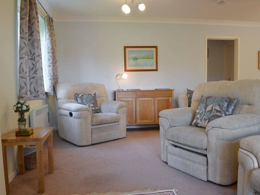 Living room with dining area | Spring Mouse Apartment, Bowness-on-Windermere