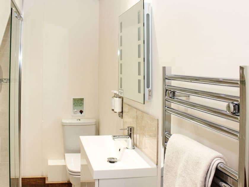 Lovely bathroom with heated towel rail | The Old Barn - Corporation Farm Cottages, Tickton, near Beverley