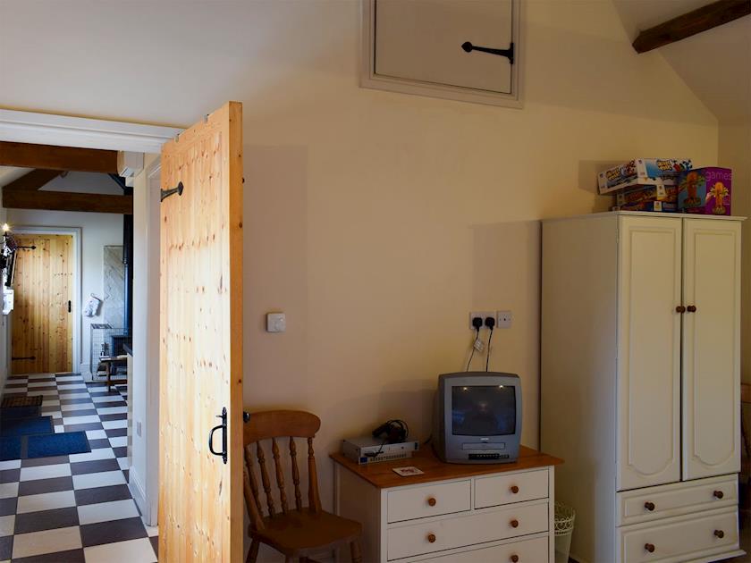 Twin bedroom | Rupert’s Stable - Cleveland View Cottages, Easby Grange, near Great Ayton