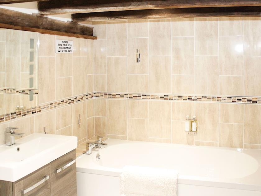 Delightful modern bathroom | The Cart Shed - Corporation Farm Cottages, Tickton, near Beverley