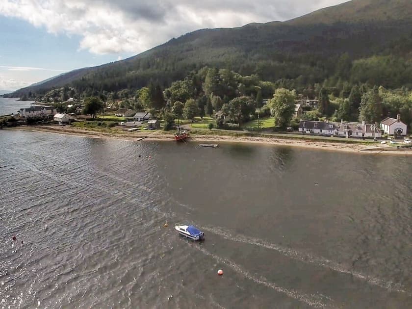 Magnificent Lochside location | Fern Cottage, Ardentinny near Dunoon