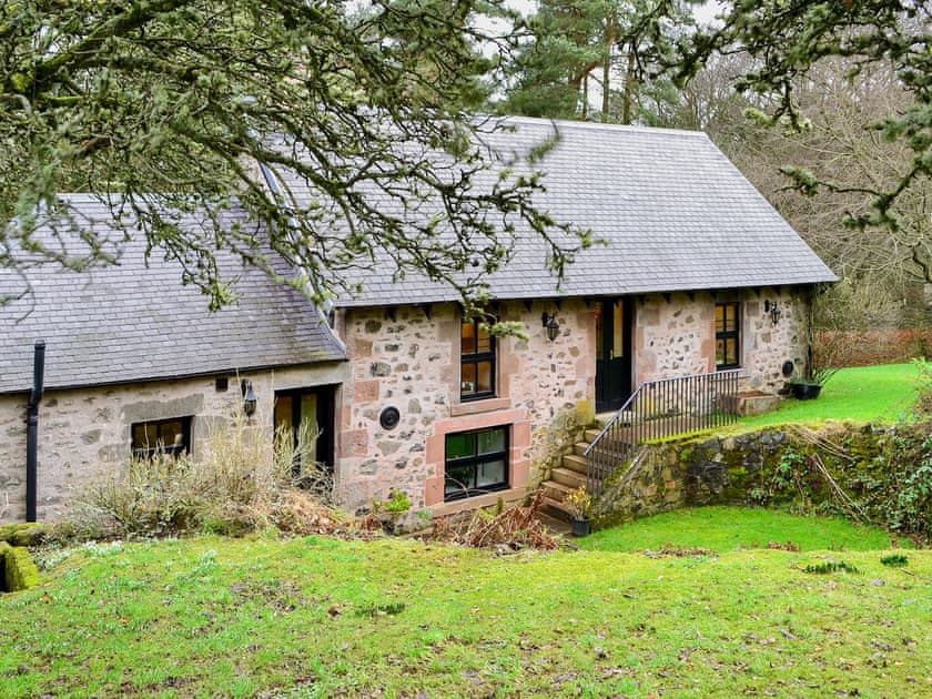 Charming holiday home ina  great location | The Granary, Lanton, near Jedburgh