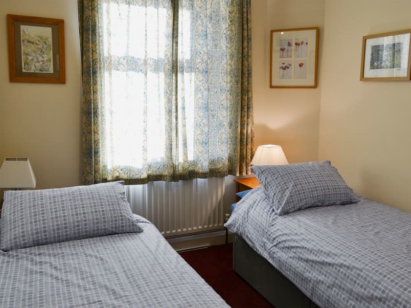 Twin bedroom | Low Fold Cottage, Langcliffe, near Settle