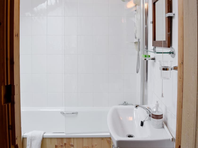 Bathroom | Bryn Gwnog, Llanrwst, near Betws-y-Coed