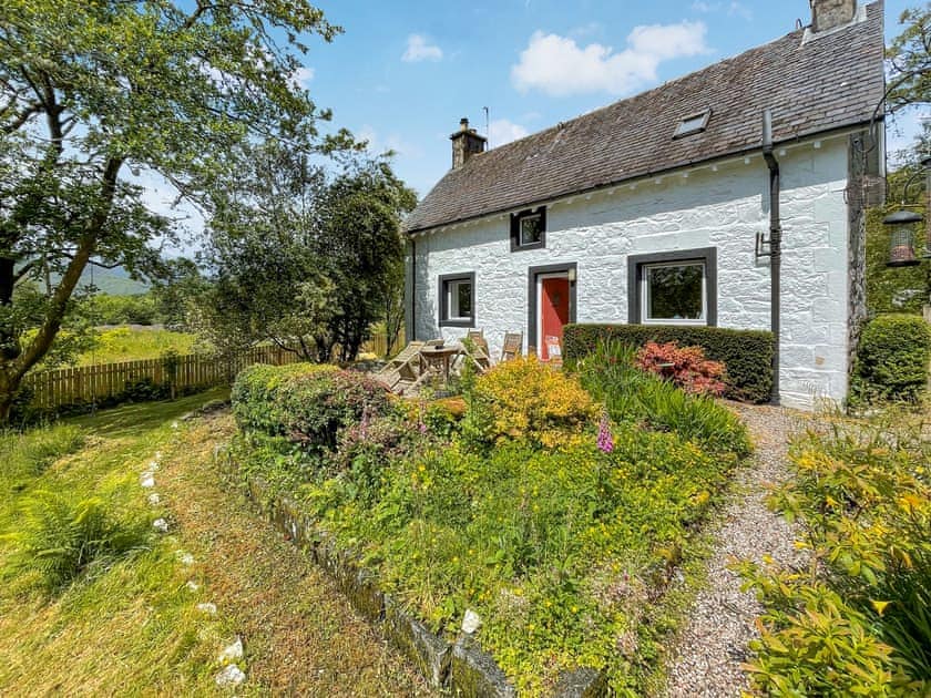 Delightful cottage in the heart of Argyllshire | Craig Lora, Dalmally, near Oban