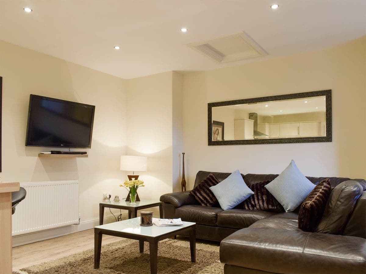 Nether Kinneddar Lodge Cottages - Kinneddar Cottage - Holiday lodge in Central Scotland - Image 2