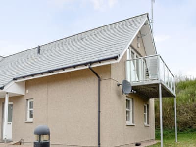 Bilderesultat For Cabin With Solar Panels Roof Solar Panels Roof Solar Panels Solar Heating
