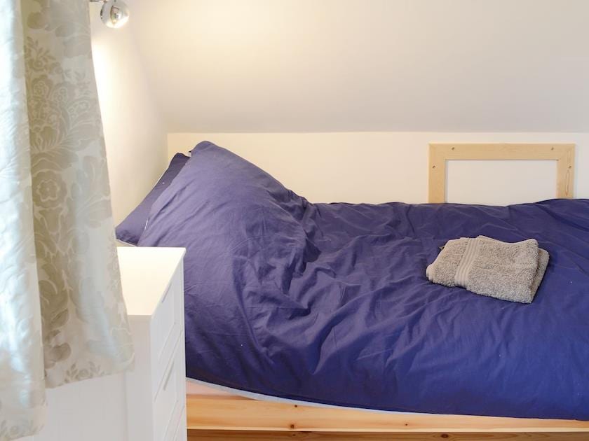 Lovely twin bedroom | Fionn Croft Lodge, Melvaig, near Gairloch