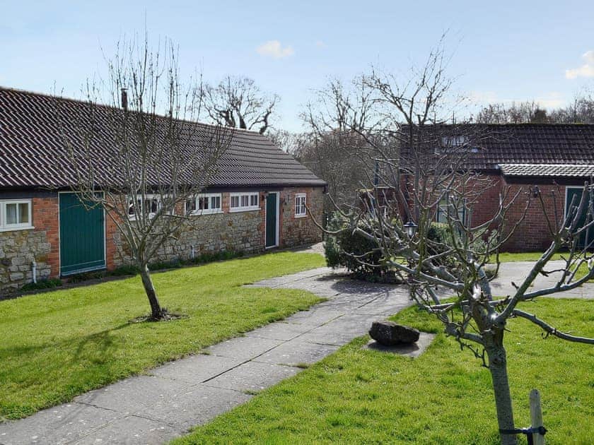 Delightful single storey holiday retreat in the Devon countryside | Spring Cottage, Salway Ash, near Bridport