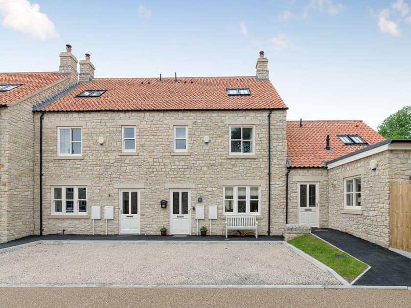 Lovely stone built holiday home | Rye Cottage, Helmsley