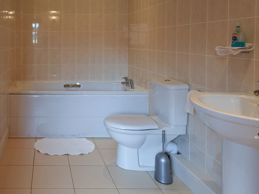 Lovely bathroom with heated towel rail | Betty’s Byre - Cleveland View Cottages, Easby Grange, near Great Ayton