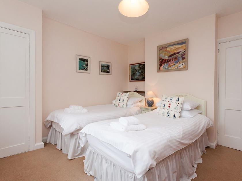 Delightful twin bedded room | Anchorage, Salcombe