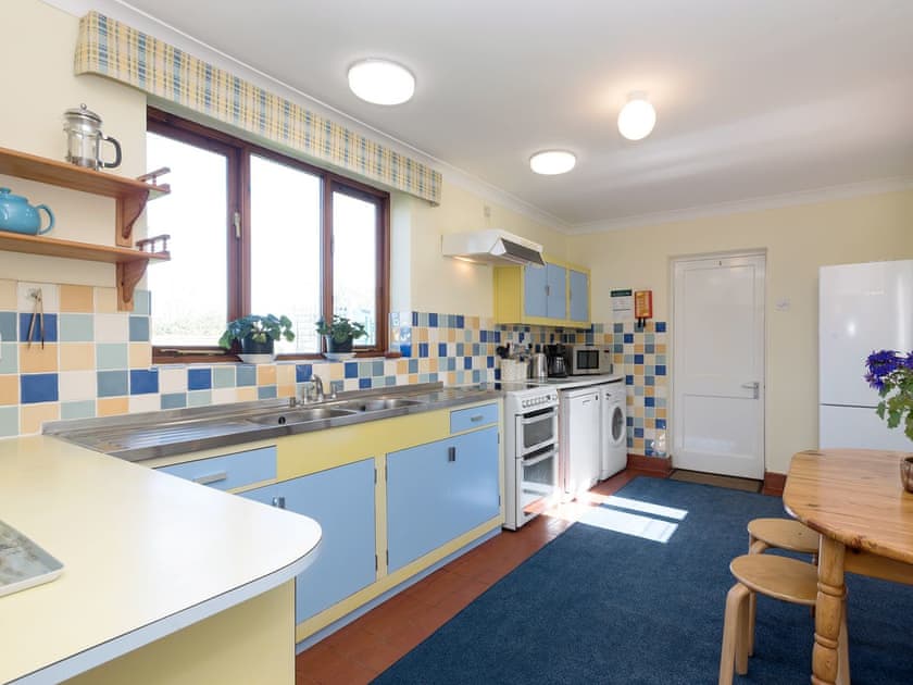 Spacious well equipped kitchen | Seagulls, Blakeney