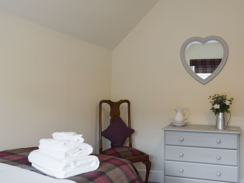 Dressing area within twin bedroom | Sandhaven, Culross, near Dunfermline
