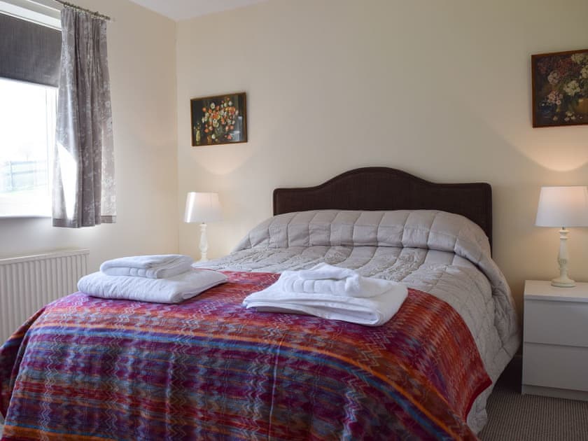 Double bedroom | Roundhill, near Chipping Warden