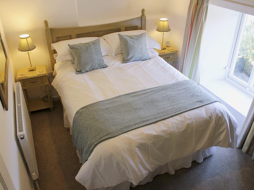 Comfortable double bedroom | Nutmeg Cottage, Tideswell, near Buxton