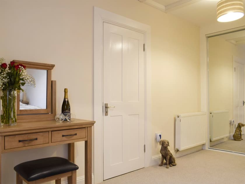 Dressing area of double bedroom | Kinneddar Cottage - Nether Kinneddar Lodge Cottages, Saline, near Dunfermline