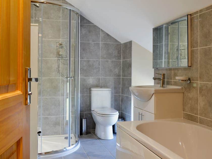 Bathroom | Llain Gam, Llaneilian, near Amlwch