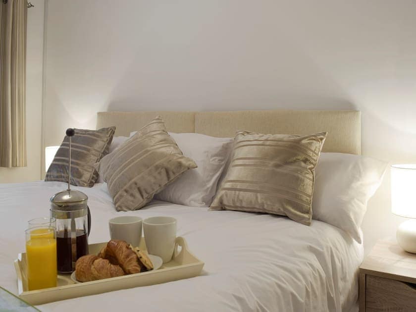 Comfortable double bedroom | Sea Breeze, The Mumbles