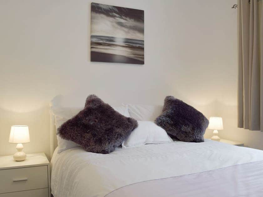 Peaceful second double bedroom | Sea Breeze, The Mumbles