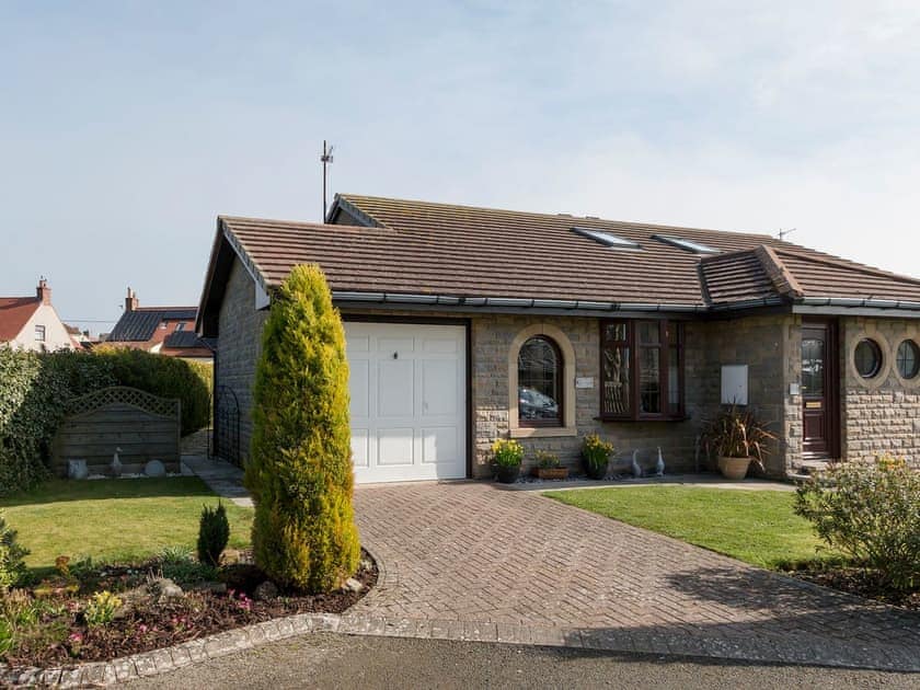 Ideal semi-detached holiday bungalow | Cleet&rsquo;s Retreat, Seahouses