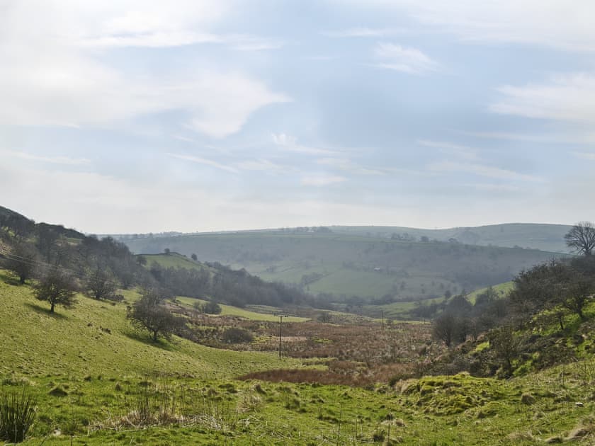 Nestled in the stunning and picturesque area | Booth Farm Cottage, Booth Farm Bungalow - Booth Farm, Buxton