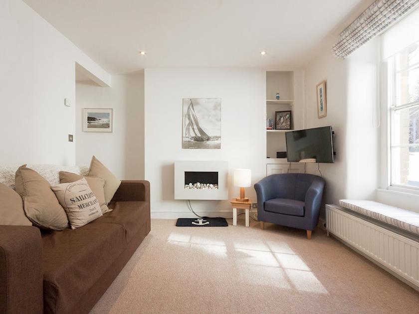 Comfortable living room | Sandcastle, Salcombe
