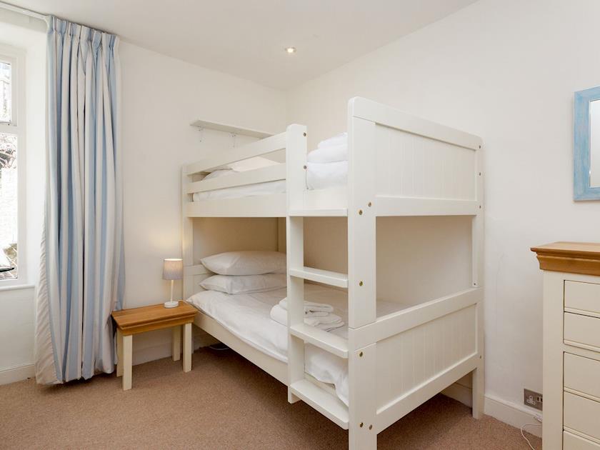 Bunk bedroom | Sandcastle, Salcombe