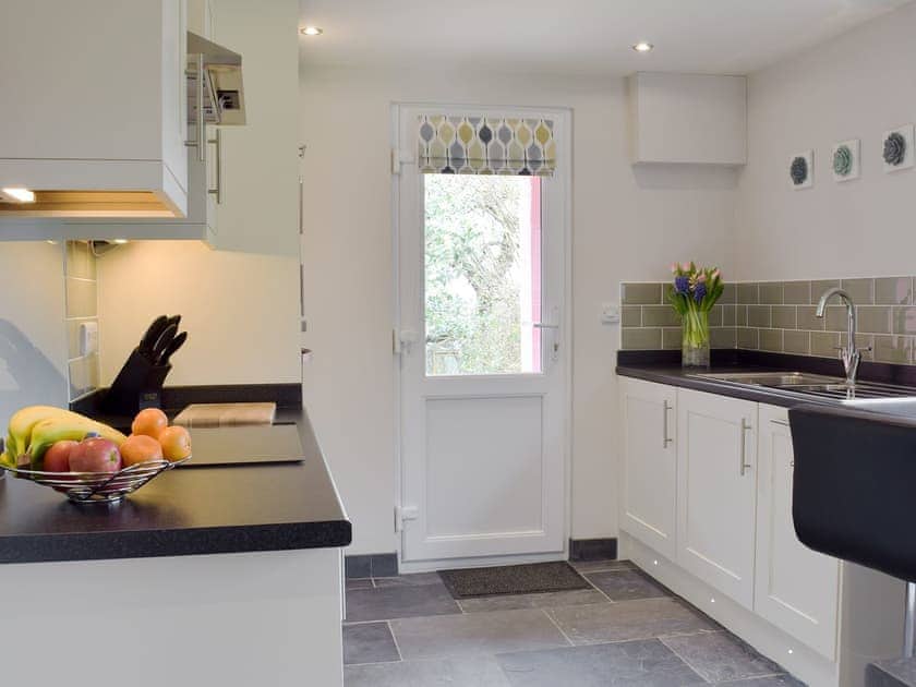 Well equipped kitchen/ breakfast bar | Greenacres, Reynalton, near Tenby