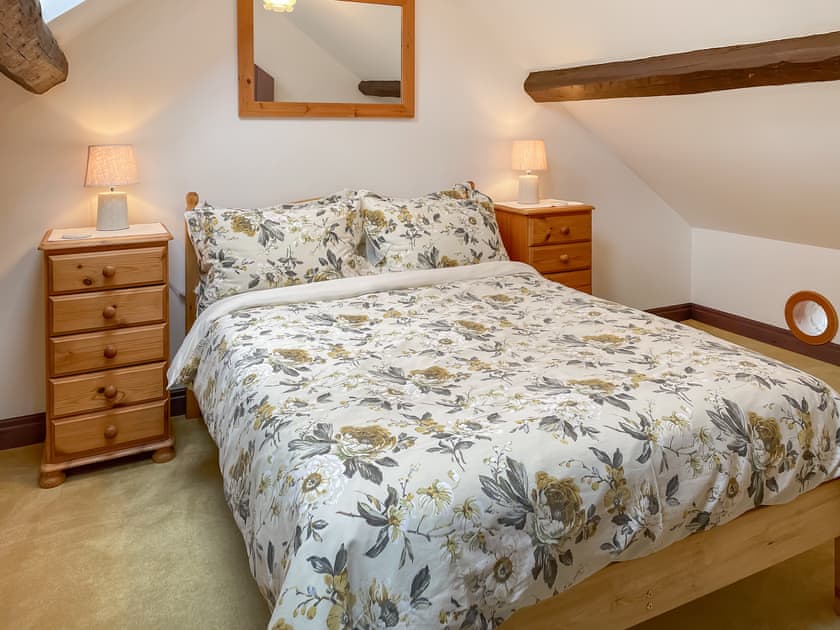 Double bedroom | Kimlin Cottage - Kimlin Cottage and Jenny Spring, High Yedmandale near West Ayton
