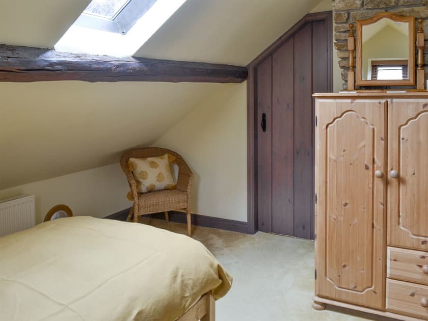 Ample storage within single bedroom | Kimlin Cottage - Kimlin Cottage and Jenny Spring, High Yedmandale near West Ayton