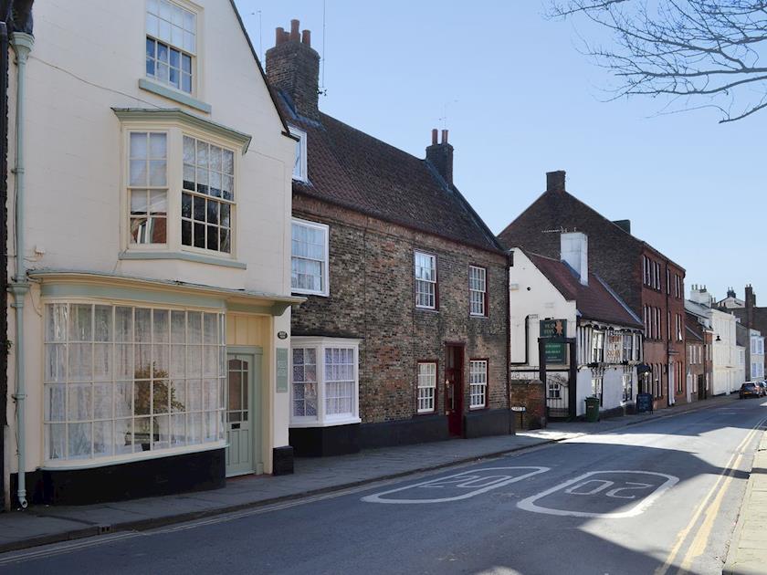 Lovely 17th century house in Bridlington | Nell’s Cottage, Bridlington