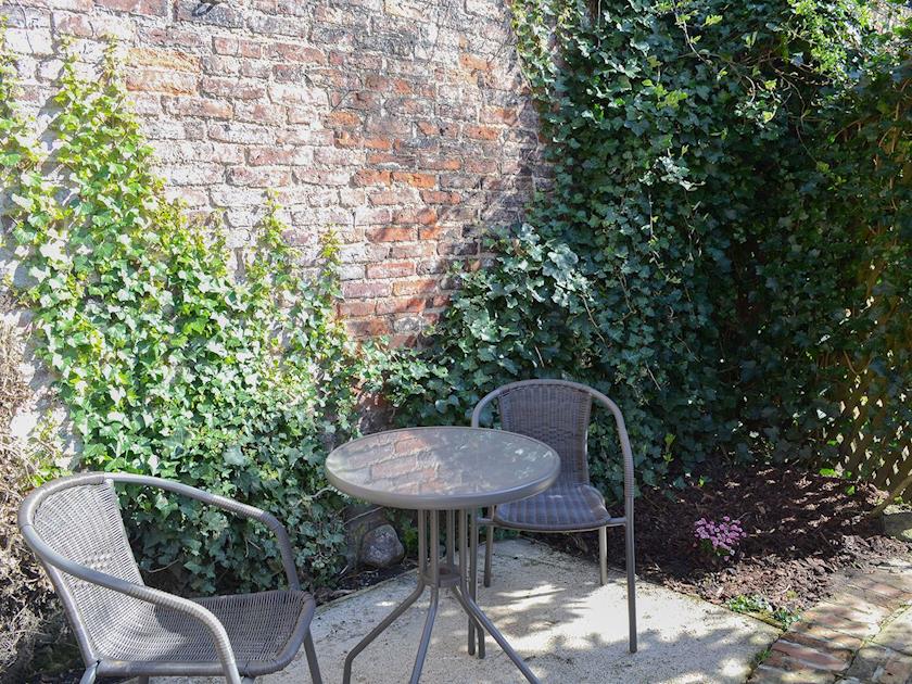 Secluded sitting out area | Nell’s Cottage, Bridlington