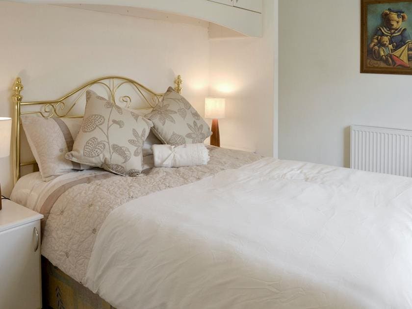 Relaxing double bedroom | Acacia - Thornbury Holiday Park, Woodacott, near Holsworthy
