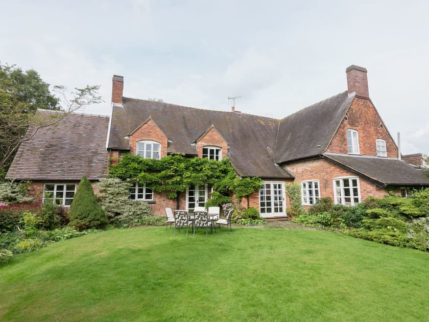 Holiday Cottages In Stoke On Trent 2020 Self Catering Cottages