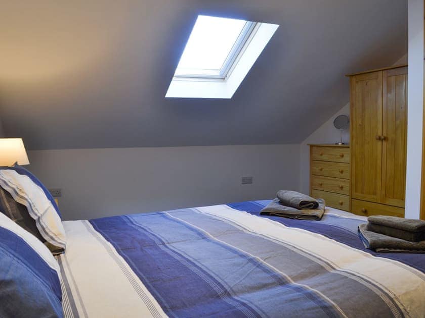 Double bedroom | The Granary - Tyddyn Iolyn, near Criccieth