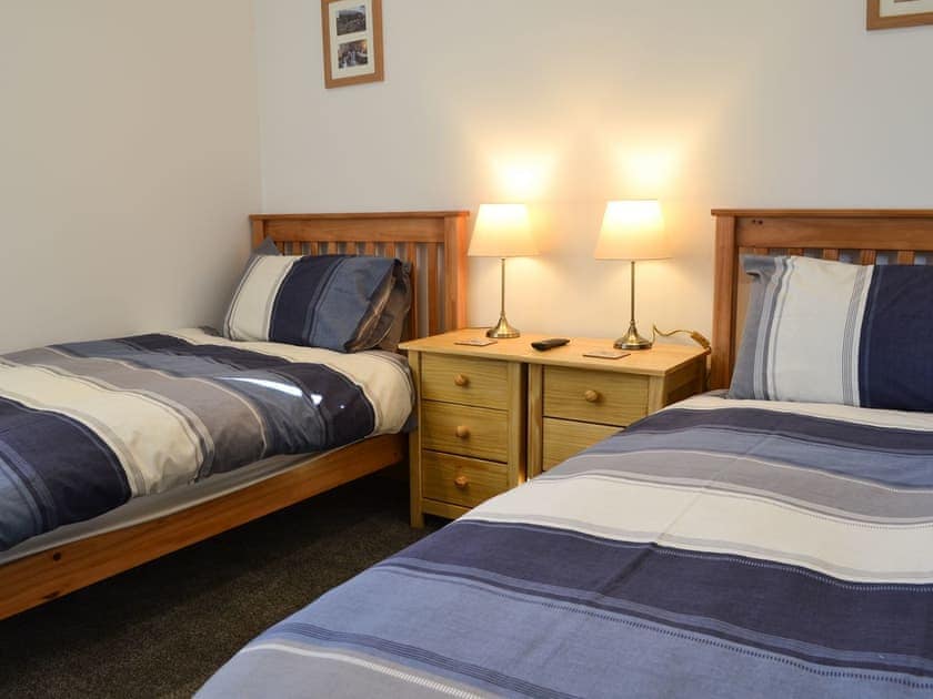 Twin bedroom | The Granary - Tyddyn Iolyn, near Criccieth
