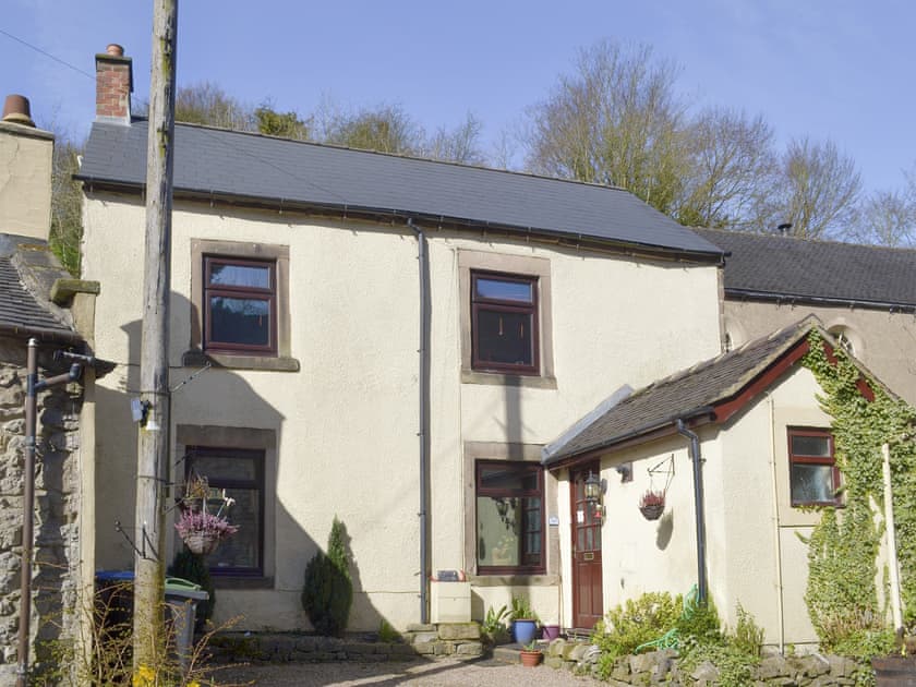 Charming holiday home | Poppy Cottage, Bonsall, near Matlock