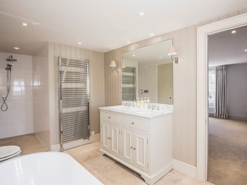En-suite | The Manor House, Syderstone, near Fakenham