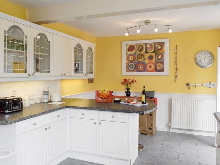 Well-equipped fitted kitchen | Valentines On Love Lane, Whitby