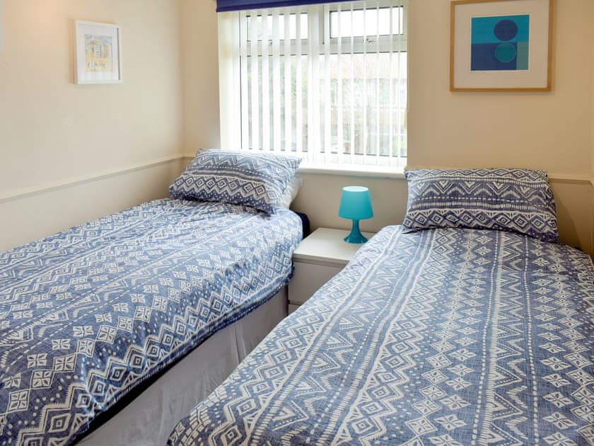 Good-sized twin bedroom | Valentines On Love Lane, Whitby