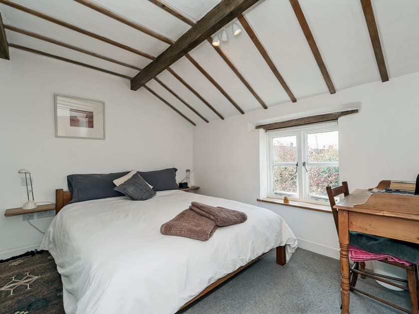 Charming double bedroom with beams | The High Street, Orford, near Aldeburgh