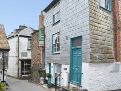 Ship Shape Ref 25948 In Port Isaac Cornwall Cottages Com