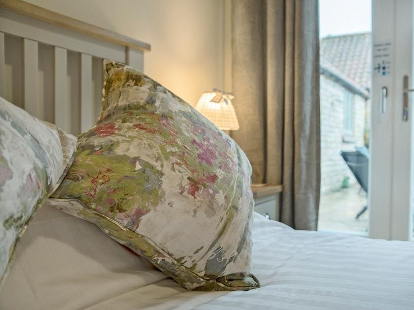 Charming double bedroom | The Stables, Aisby, near Grantham