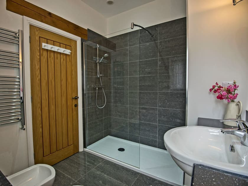 Modern style bathroom | The Stables, Aisby, near Grantham