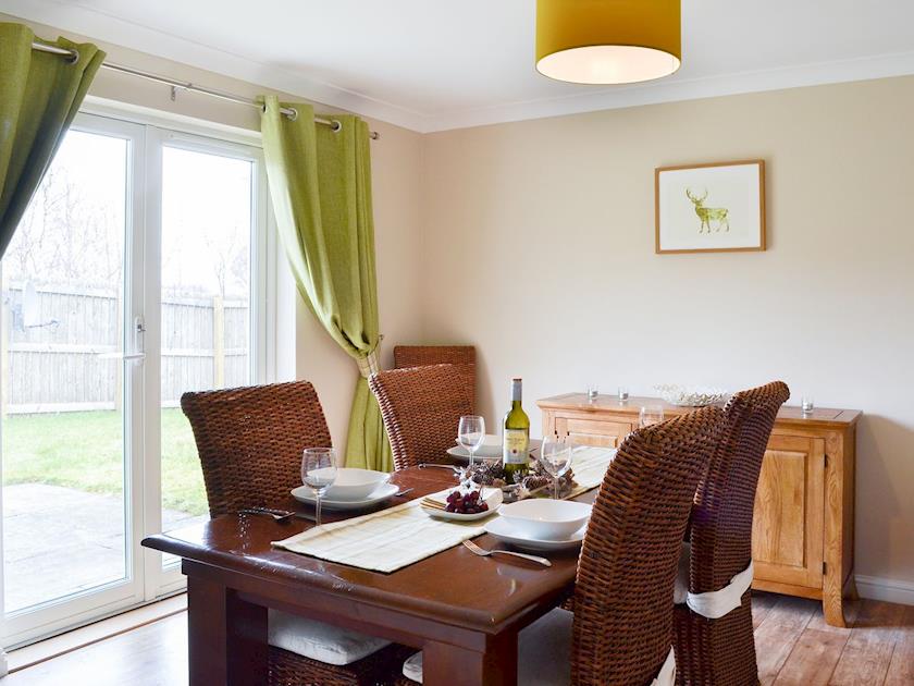 Elegant contemporary dining room | Stags Neuk, Aviemore