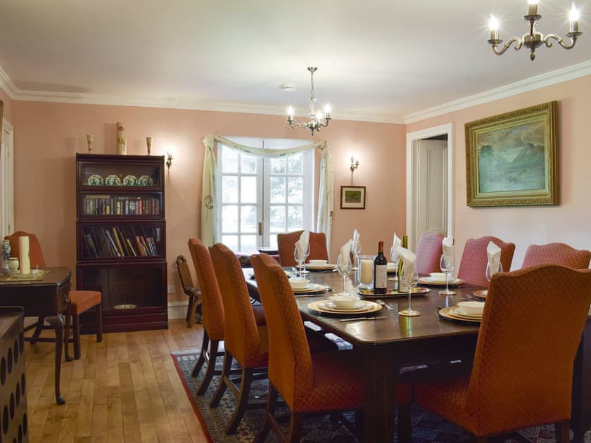 Spacious dining room | The Stables, Pitcairlie, near St Andrews